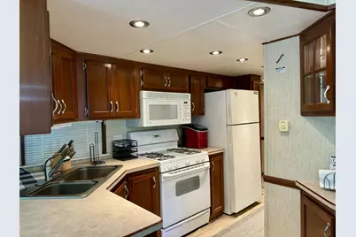 135  Cindy Ln, Warrens, WI 54666 - Photo 4