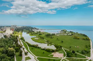 923 E Kilbourn Ave, Milwaukee, WI 53202 - Photo 78