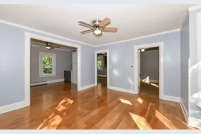 402 W Walworth St, Elkhorn, WI 53121 - Photo 6