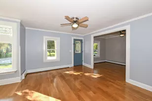 402 W Walworth St, Elkhorn, WI 53121 - Photo 4