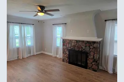 2126 S 16th St, Sheboygan, WI 53081 - Photo 4