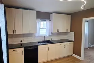 2126 S 16th St, Sheboygan, WI 53081 - Photo 10