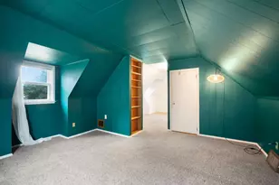 8123 W Townsend St, Milwaukee, WI 53222 - Photo 16