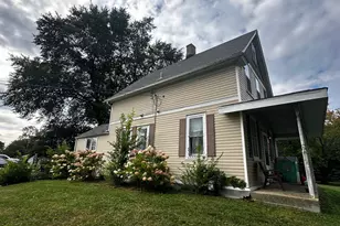 9473 S Chicago Rd, Oak Creek, WI 53154 - Photo 2