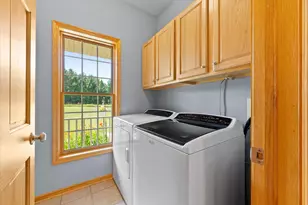 2080 St Patrick Cir, Erin, WI 53027 - Photo 14