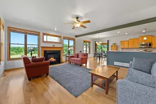 2080 St Patrick Cir, Erin, WI 53027 - Photo 6