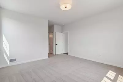 N174W20590  Laurel Springs Cir, Jackson, WI 53037 - Photo 10