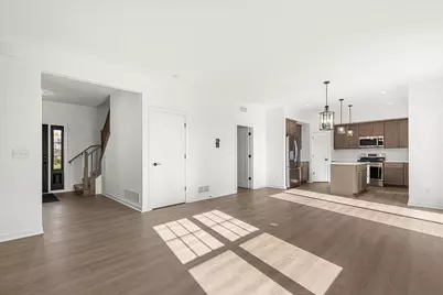 N174W20671  Laurel Springs Cir, Jackson, WI 53037 - Photo 8