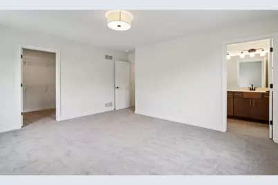 N174W20616  Laurel Springs Cir, Jackson, WI 53037 - Photo 12