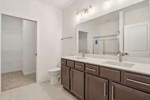 W204N17669 Laurel Pl, Jackson, WI 53037 - Photo 14