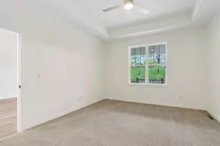 W204N17665 Laurel Pl, Jackson, WI 53037 - Photo 12