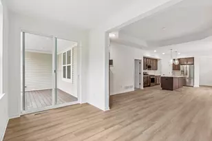 W204N17665 Laurel Pl, Jackson, WI 53037 - Photo 10