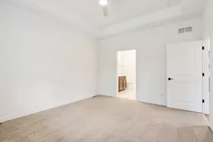 W204N17665 Laurel Pl, Jackson, WI 53037 - Photo 14