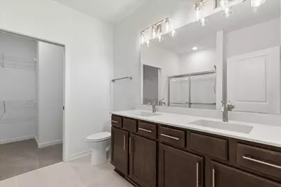 W204N17695  Laurel Pl #702, Jackson, WI 53037 - Photo 14