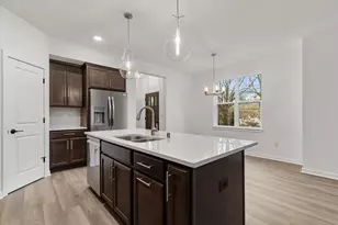 W204N17697 Laurel Pl, Jackson, WI 53037 - Photo 4