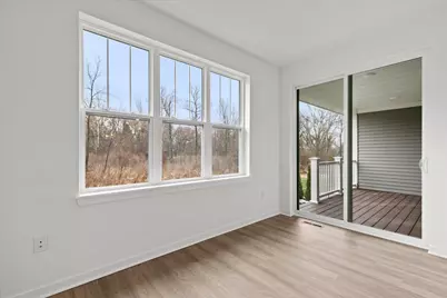 W204N17697  Laurel Pl #701, Jackson, WI 53037 - Photo 8