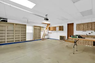 1405 N English Settlement Ave, Racine, WI 53105 - Photo 16