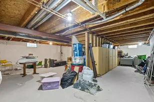 5339 S Cambridge Ln, Greenfield, WI 53221 - Photo 16