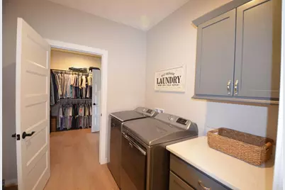 3546  Joshua Dr, Janesville, WI 53563 - Photo 32