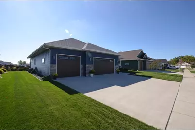 3546  Joshua Dr, Janesville, WI 53563 - Photo 2