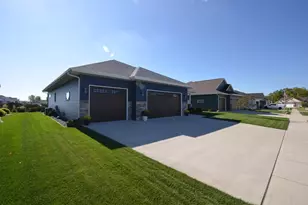 3546 Joshua Dr, Janesville, WI 53563 - Photo 2
