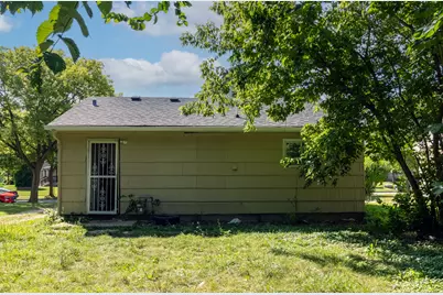 5750 N 62nd St, Milwaukee, WI 53218 - Photo 2