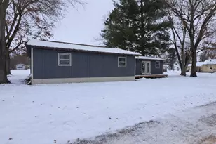 301 Martha St, Blue River, WI 53518 - Photo 2