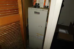 2866 N 34th St, Milwaukee, WI 53210 - Photo 10