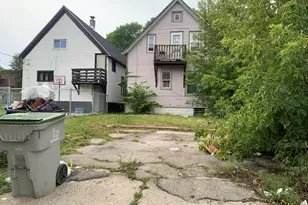 2866 N 34th St, Milwaukee, WI 53210 - Photo 14