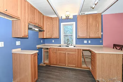 2220 S 14th St, Milwaukee, WI 53215 - Photo 12