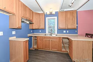 2220 S 14th St, Milwaukee, WI 53215 - Photo 12