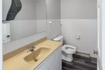 10225 W Capitol Dr #B, Wauwatosa, WI 53222 - Photo 14