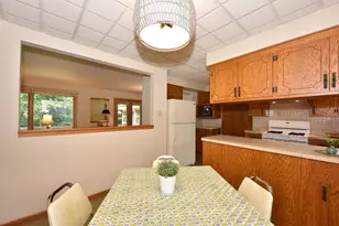 2342 W Acacia Rd, Glendale, WI 53209 - Photo 36