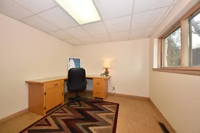 2342 W Acacia Rd, Glendale, WI 53209 - Photo 32