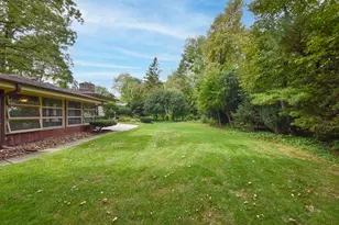 2342 W Acacia Rd, Glendale, WI 53209 - Photo 22