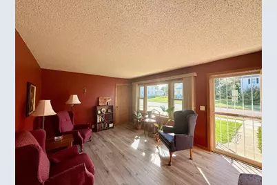 524  Kingston St, Caledonia, MN 55921 - Photo 10