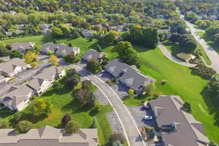 18740 Emerald Cir, Brookfield, WI 53045 - Photo 24