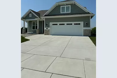 349  Aspen St, Belgium, WI 53004 - Photo 2