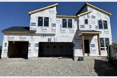 1367  Scotsland Ln, Oconomowoc, WI 53066 - Photo 2