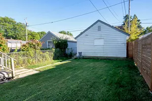 1005 E Holt Ave, Milwaukee, WI 53207 - Photo 16