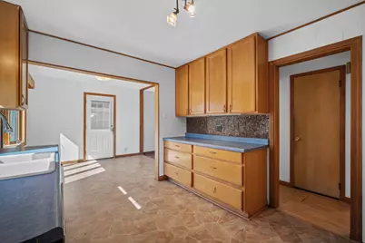 2403 W Alvina Ave, Milwaukee, WI 53221 - Photo 8