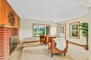 6301 Riverside Rd, Racine, WI 53185 - Photo 8