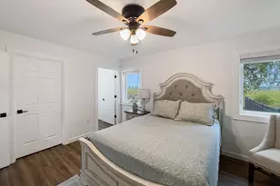 525 Washington Cir, Oostburg, WI 53070 - Photo 12