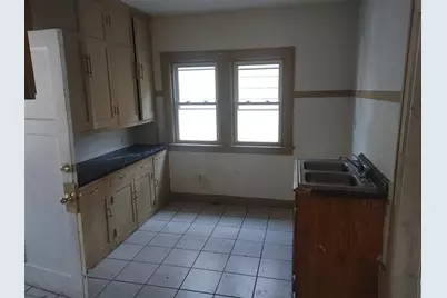 3374 N 30th St, Milwaukee, WI 53216 - Photo 8