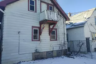 3374 N 30th St, Milwaukee, WI 53216 - Photo 4