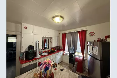 4003 W Hampton Ave #A, Milwaukee, WI 53209 - Photo 2