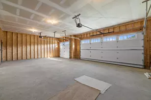 1221 West Kiddle Ln, Racine, WI 53182 - Photo 38