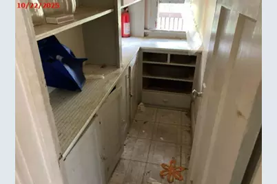 2708 S 20th St, Milwaukee, WI 53215 - Photo 6