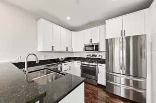 1888 N Water St, Milwaukee, WI 53202 - Photo 4