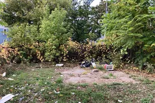 2817 N 18th St, Milwaukee, WI 53206 - Photo 12